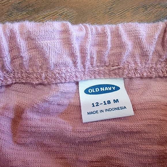 Old Navy set - Picture 10 of 12